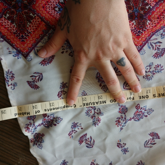 Super cute printed top - Picture 6 of 6